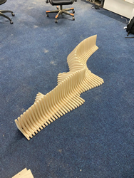 3D polička vyrobená CNC frézovaním